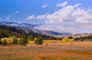 Best Colorado Springs Neighborhoods for Outdoorsy visitors - Centennial Boulevard